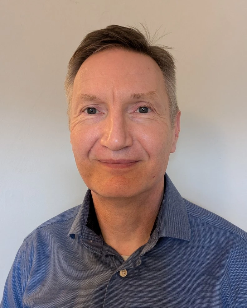 Simon Lindley